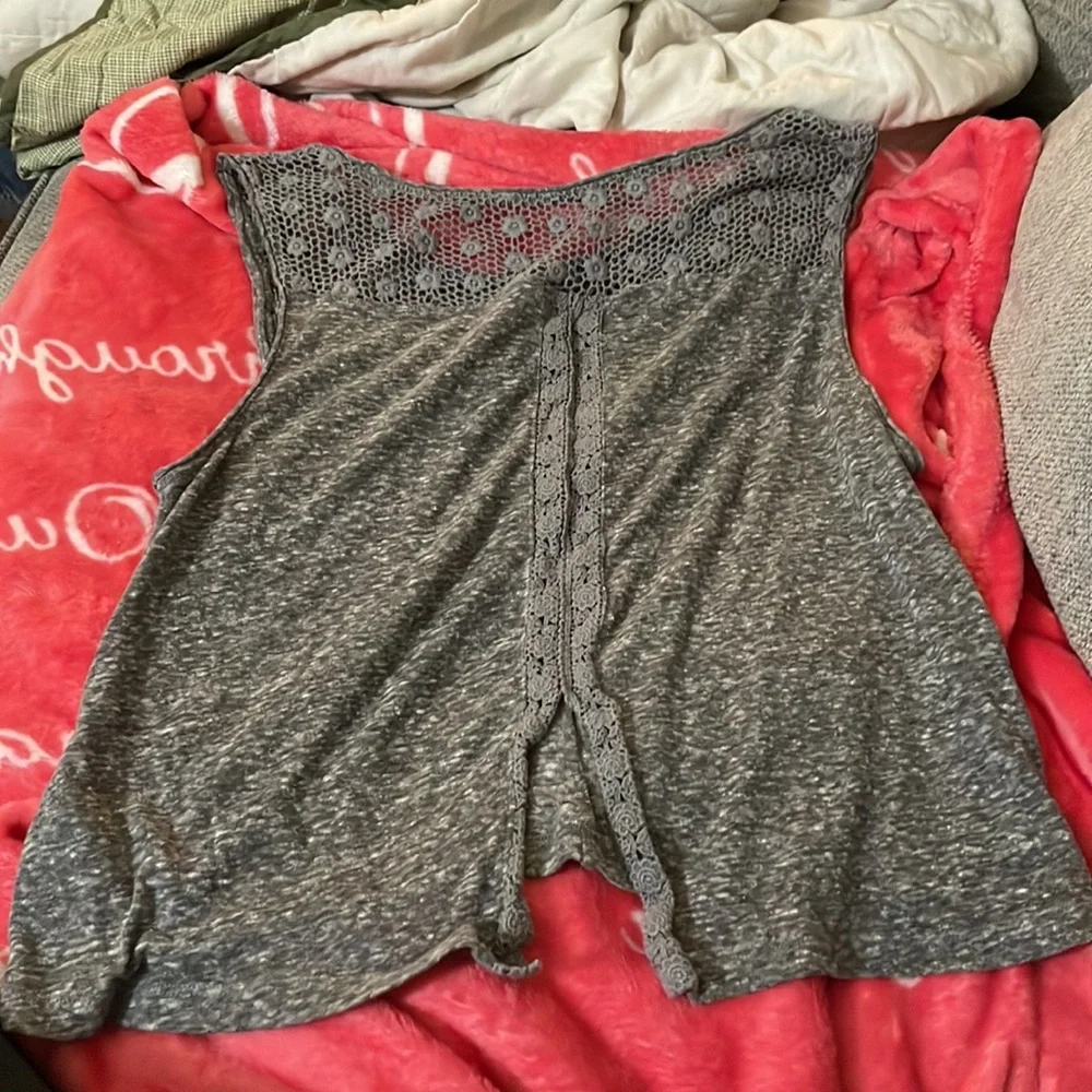 Tank top - Picture 2 of 3